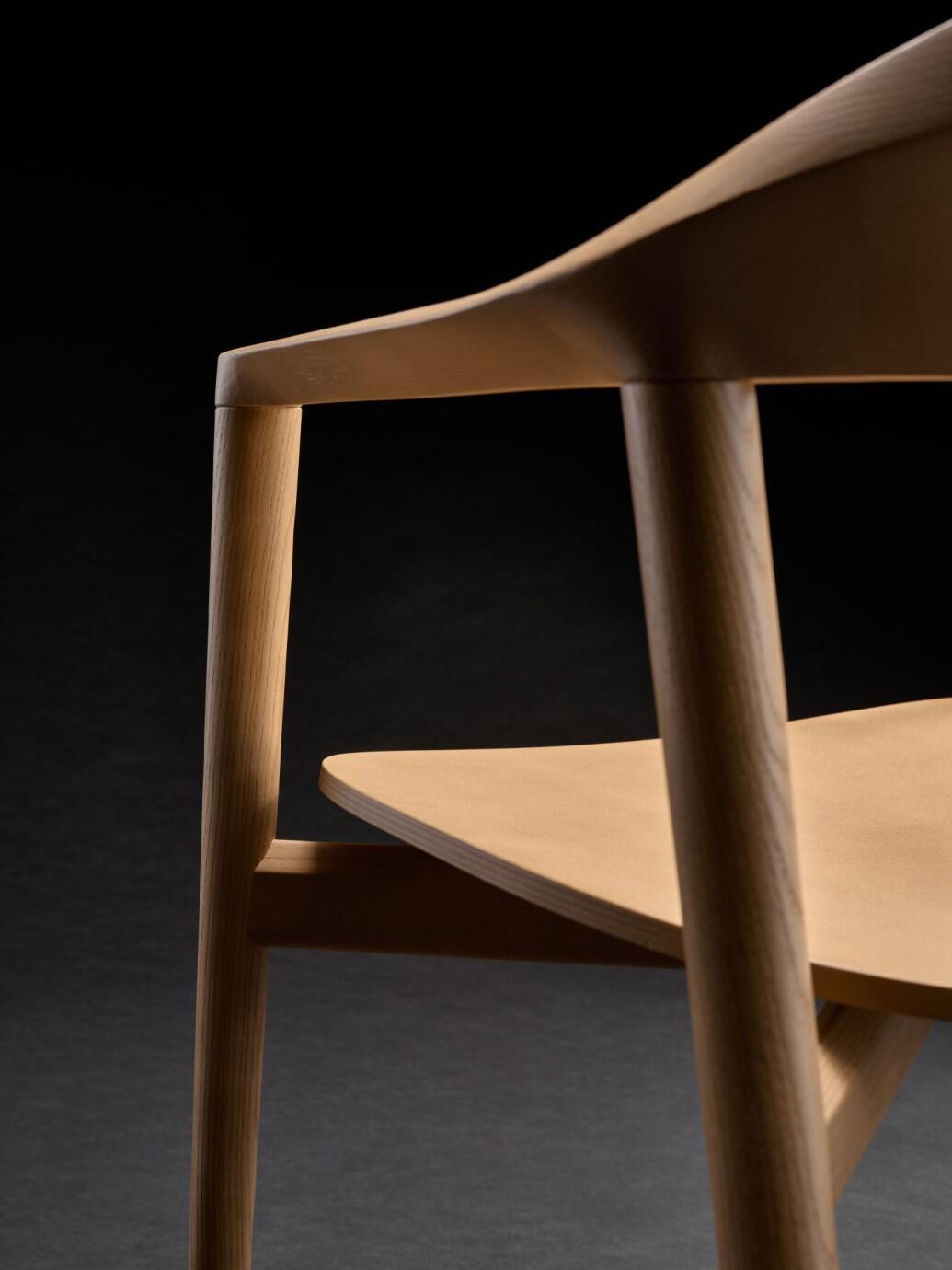Sedus se:café Holzstuhl – ergonomisch eleganter Massivholzstuhl für stilvolle Räume