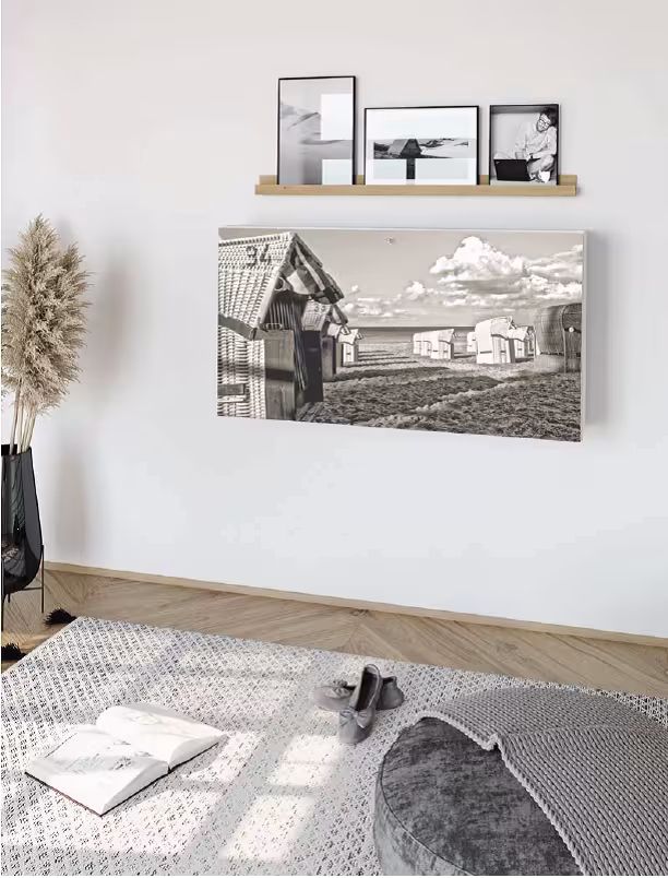 Klappbarer Wandschreibtisch mit Dekobild