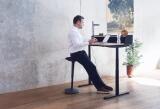 Home-Office - höhenverstellbarer Schreibtisch mit Stehhilfe