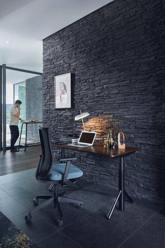 Sitz-Steh-Tisch Sedus se:lab e-desk A