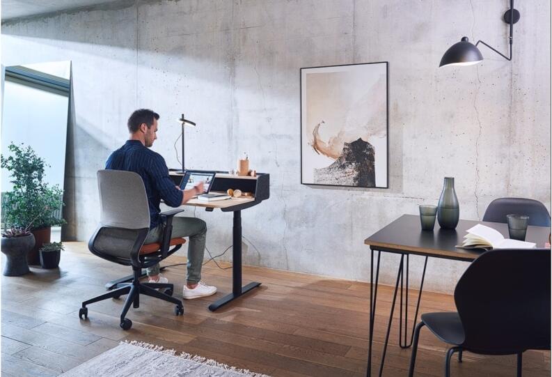 Home-Office Schreibtisch höhenverstellbar im Wohnumeld - 2